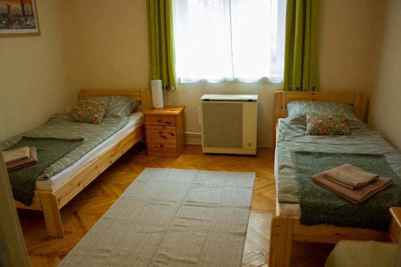 Foxy Apartman Eger Apartment